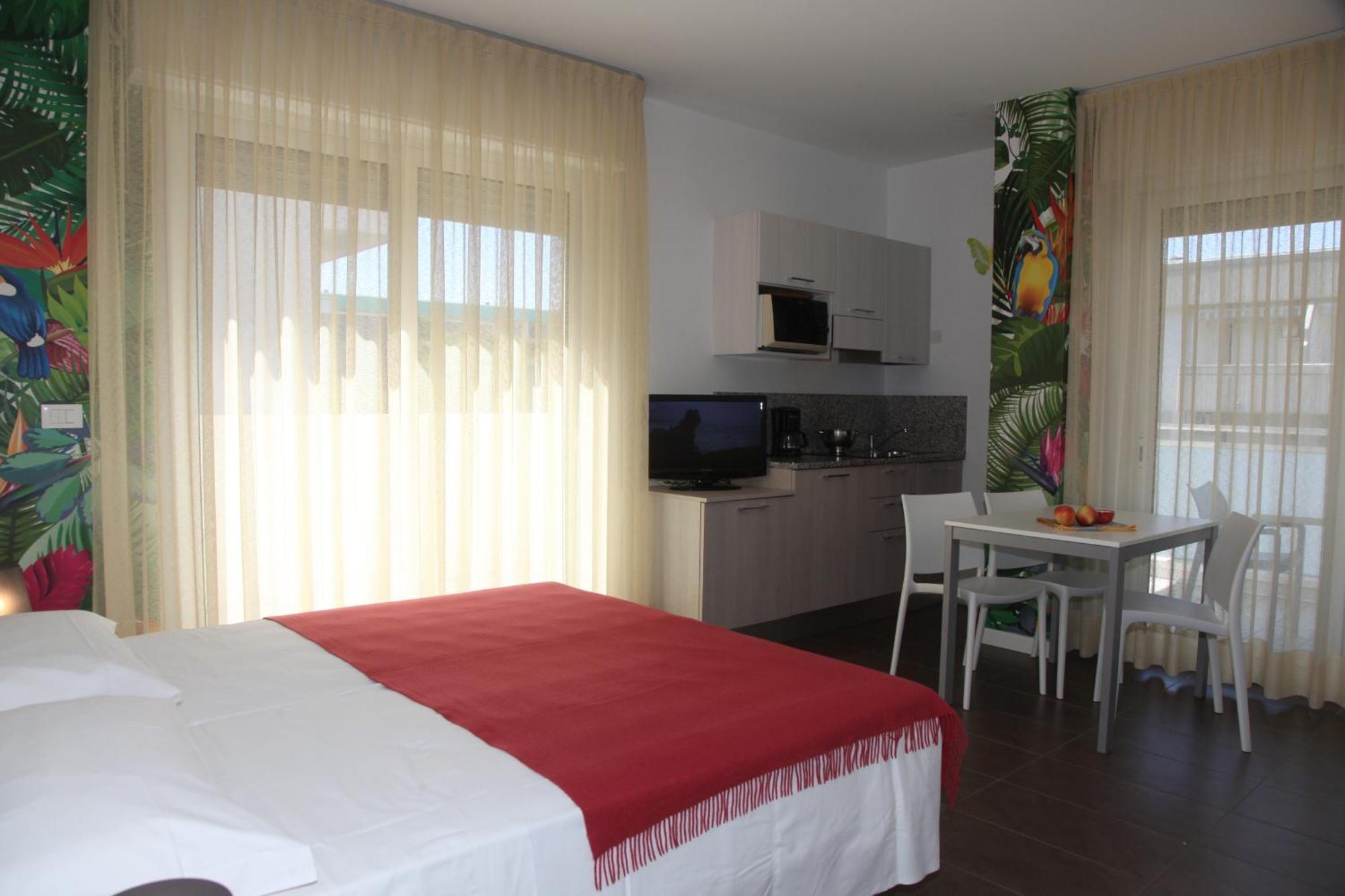 Hotel Luciana Bibione Exterior photo