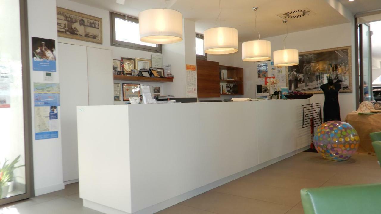 Hotel Luciana Bibione Exterior photo