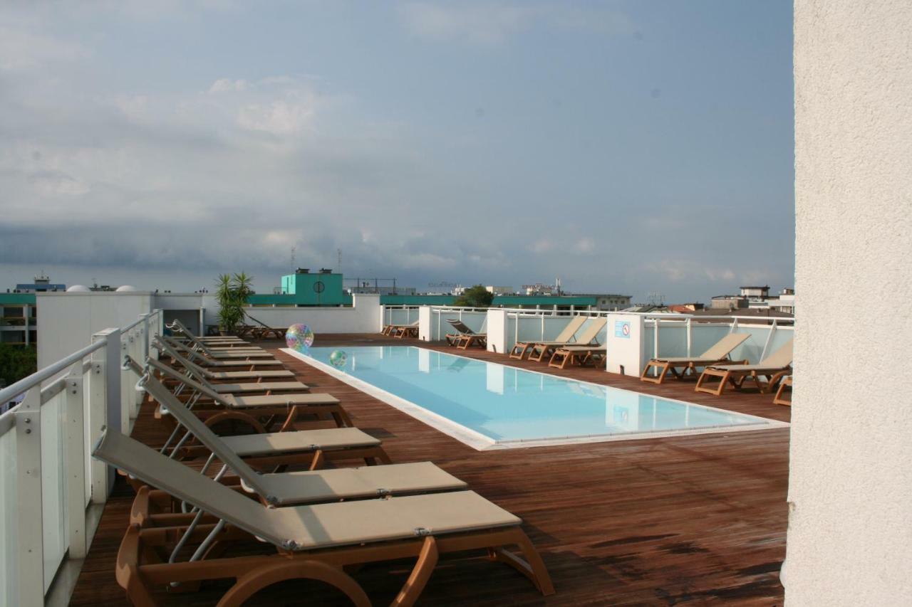 Hotel Luciana Bibione Exterior photo