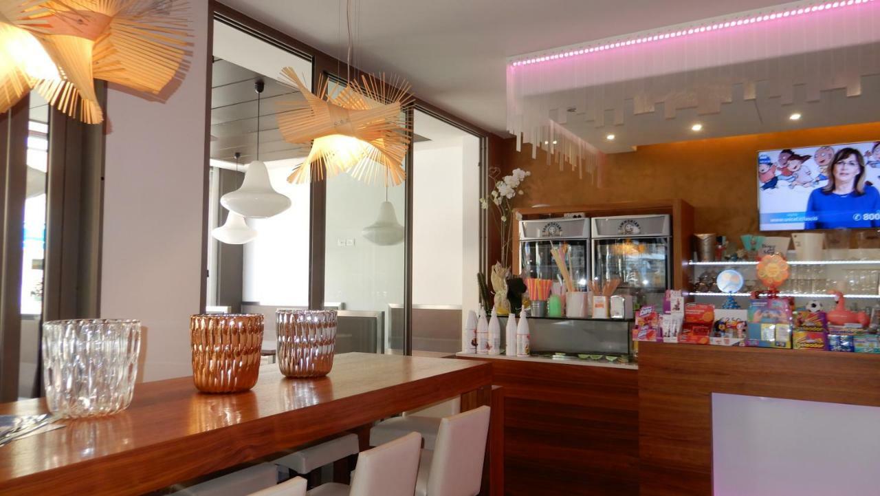 Hotel Luciana Bibione Exterior photo